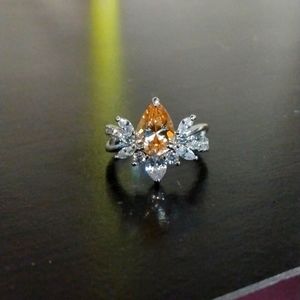 Gourgous bomb party ring size 7
